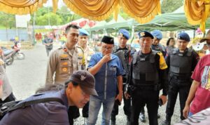 Kapolsek Cikarang Selatan Dampingi Tim Asistensi SDM Mabes Polri di Pos Pengamanan Gereja Paroki Ibu Teresa